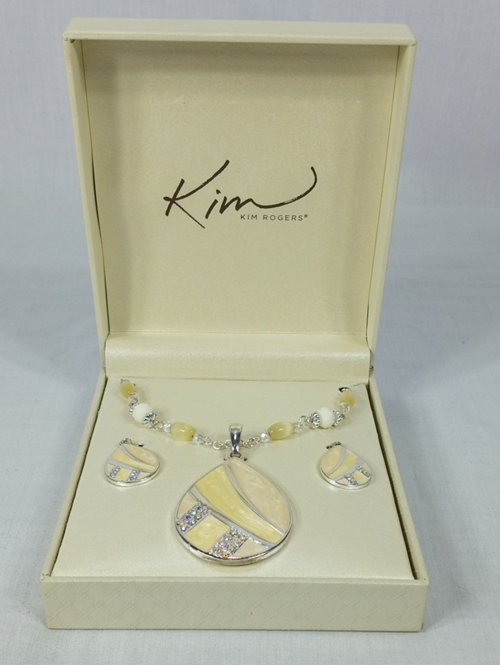 Kim Rogers Cream and Silver-tone Pendant Necklace with Matching Earrings NWT